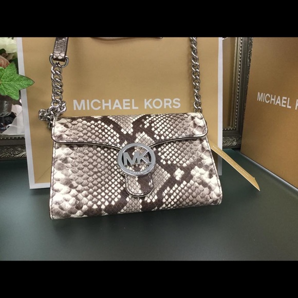 Meet your Posher, Luz - Picture 14 of 15